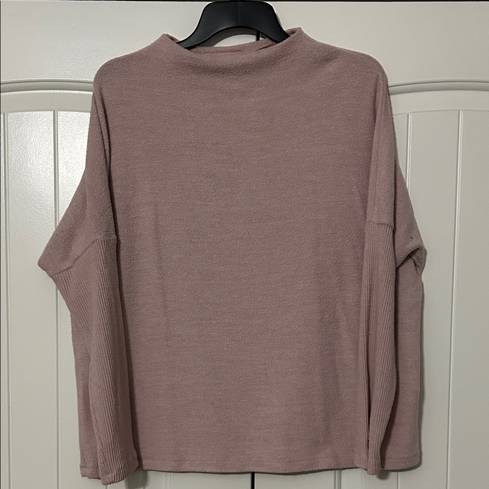 H&M Soft Pink Knit Top